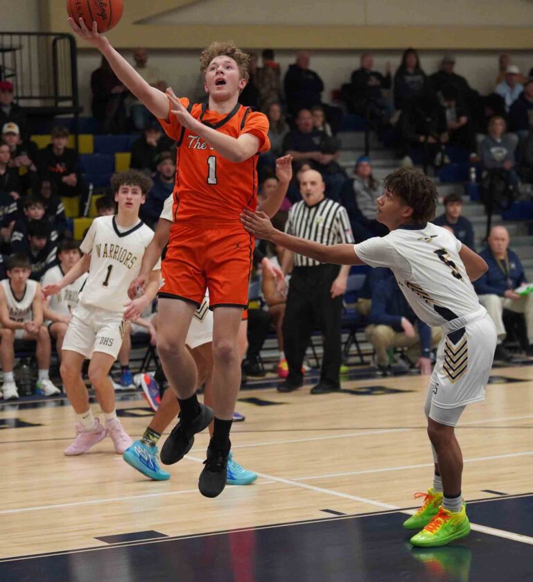 Mac attack Newton Falls’ Haidet scores 25 in win over Brookfield